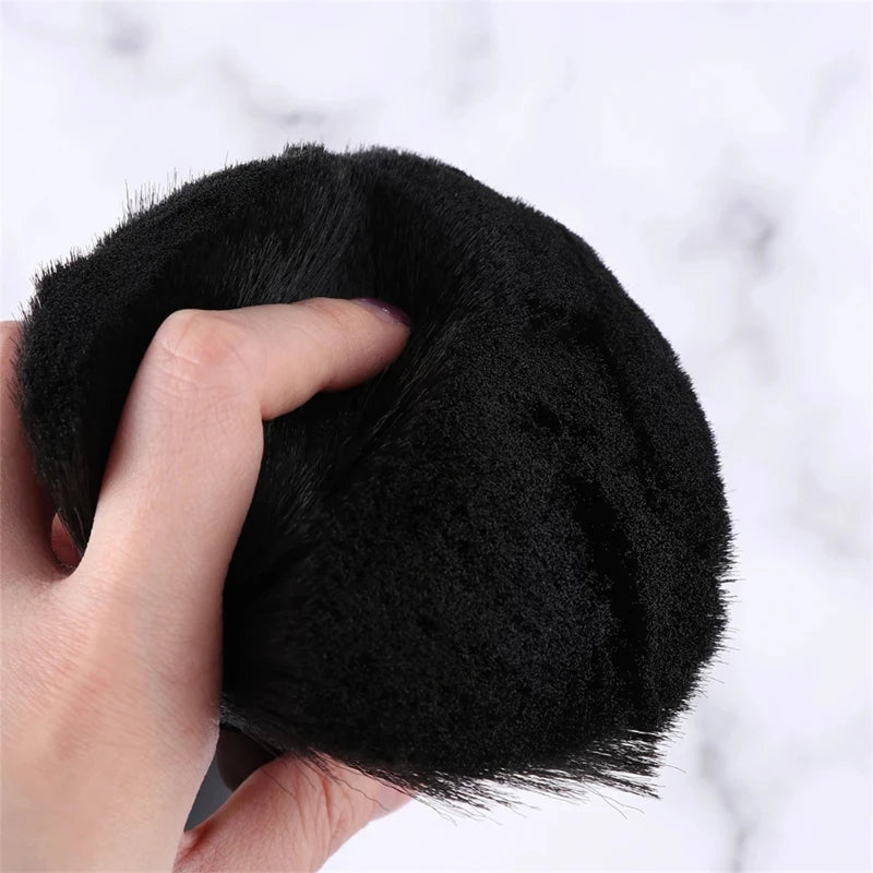 Black Hairdressing Sweeping Neck Hair